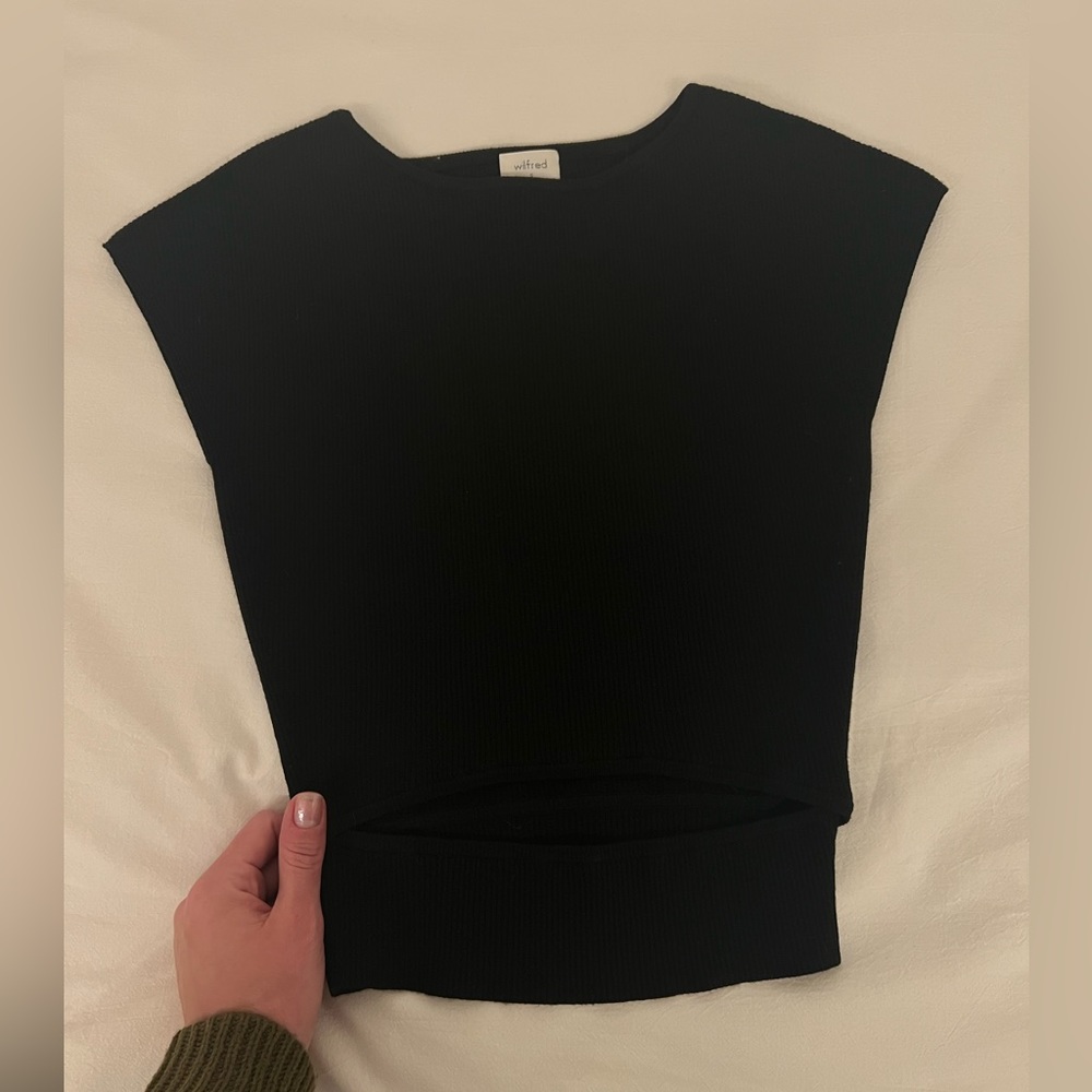 Aritzia Wilfred Cap Sleeve Knit Top w/ Cut-Out on Wait (Never Worn, Like New)